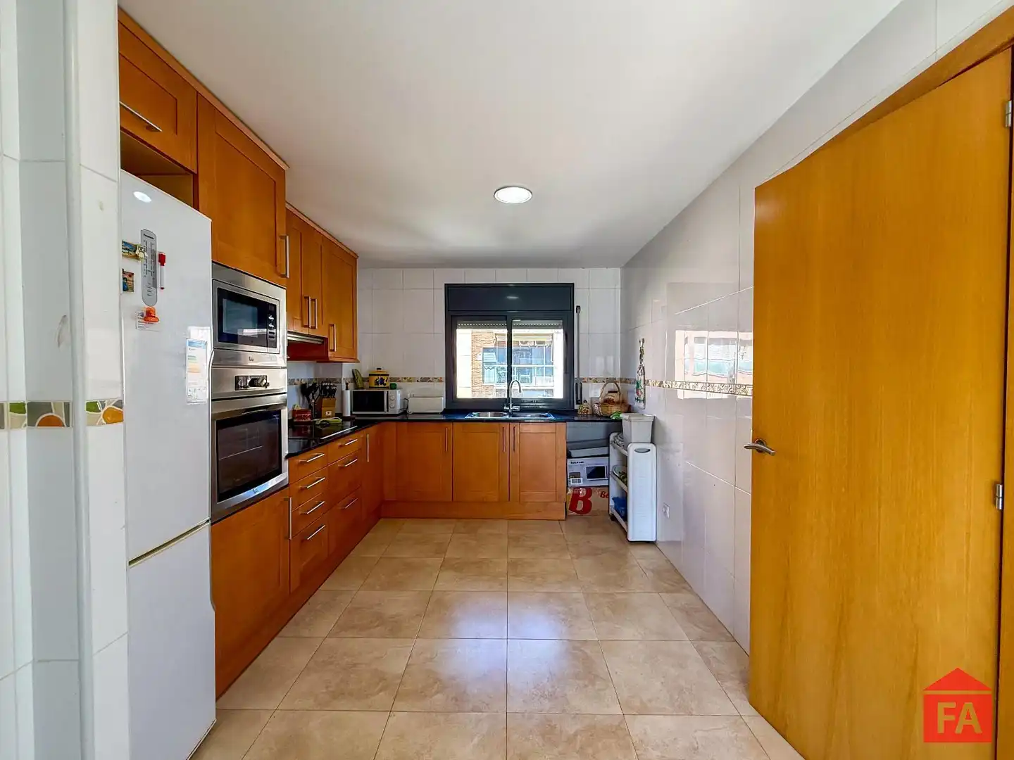 Cocina de Ático en venta en El Vendrell con Calefacción, Terraza y Trastero