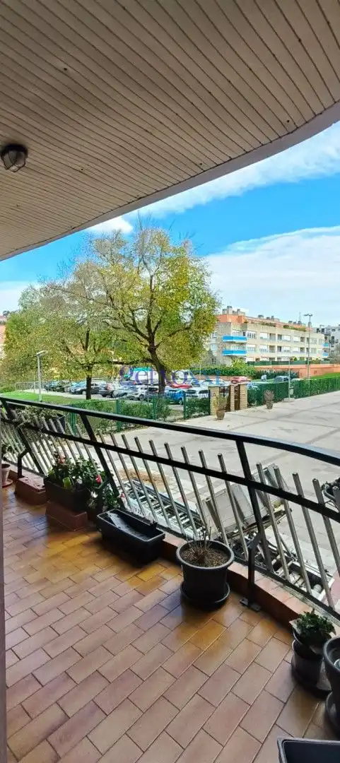 Vista exterior de Piso en venta en Leioa con Calefacción, Terraza y Trastero