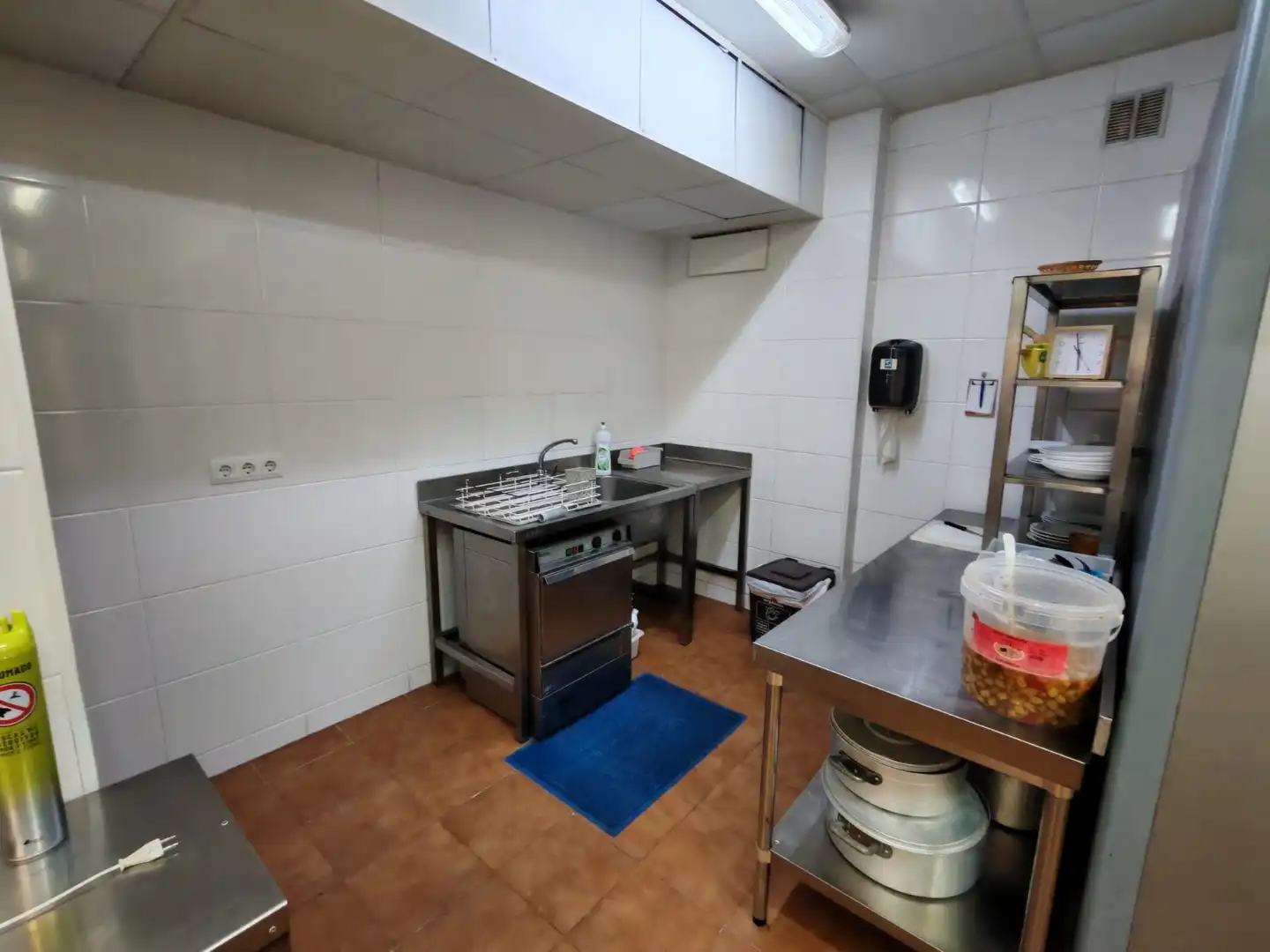 Kitchen of Commercial properties for sale in La Granada  with Air Conditioner, Heating and Terrace