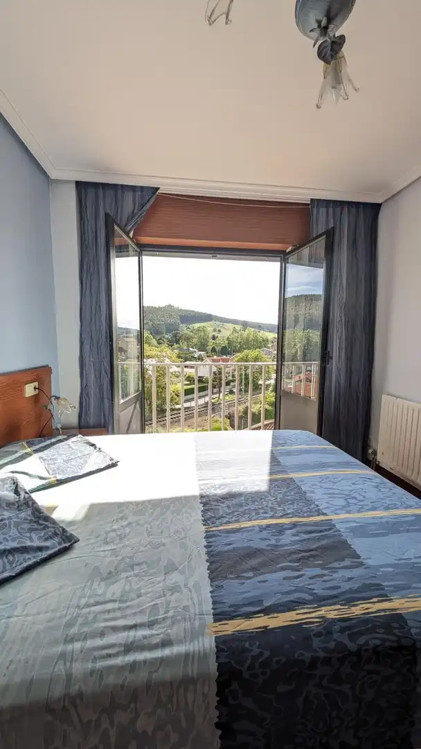 Habitación de Piso de alquiler en Piélagos con Calefacción, Terraza y Amueblado