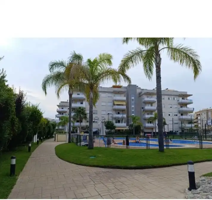 Außenansicht von Wohnung zur Miete in Canet d'En Berenguer mit Klimaanlage, Abstellraum und Schwimmbad