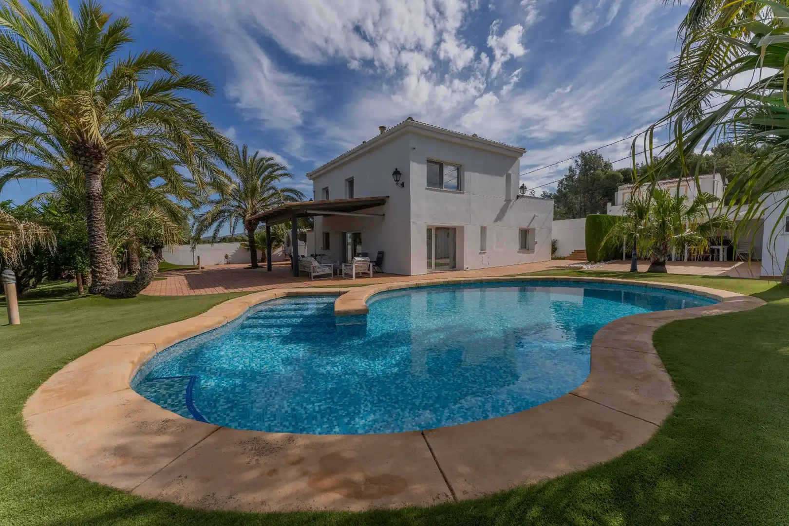 Piscina de Casa o chalet en venta en Petrer con Aire acondicionado, Calefacción y Jardín privado