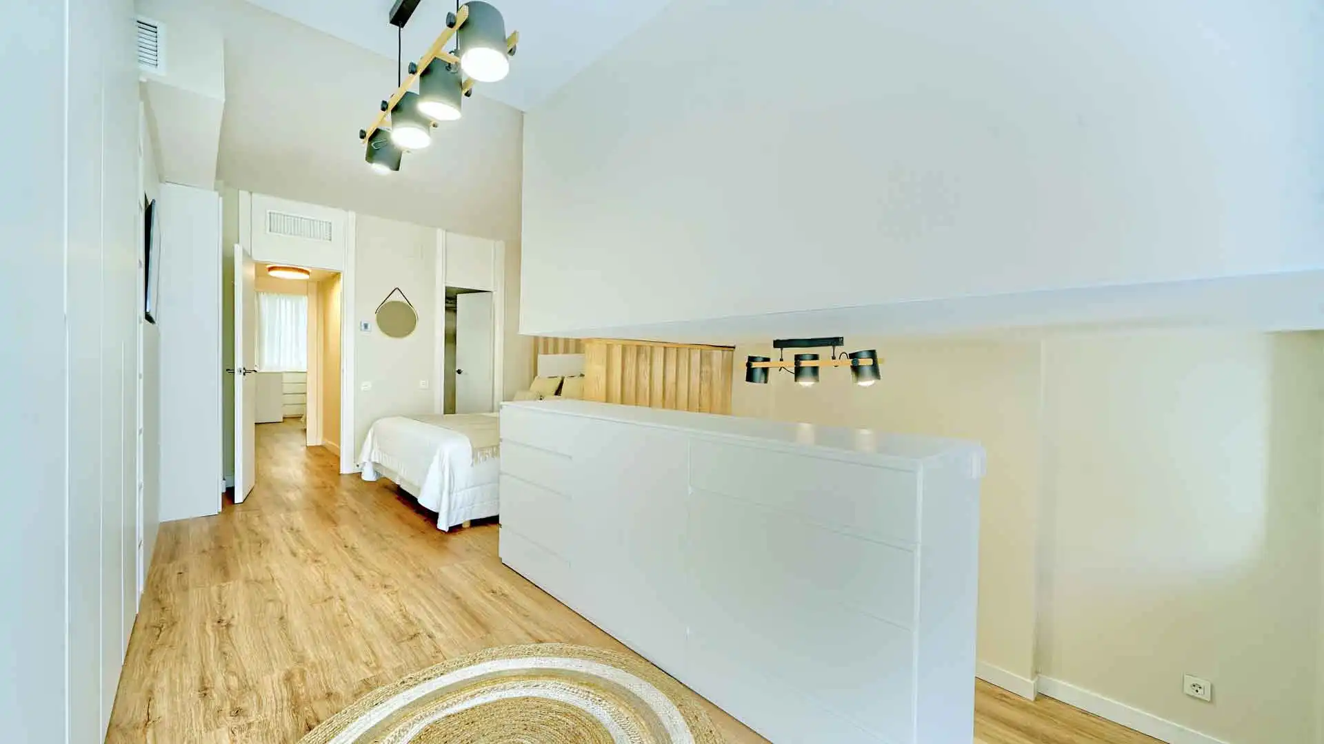 Habitación de Planta baja en venta en Marbella con Aire acondicionado, Terraza y Trastero