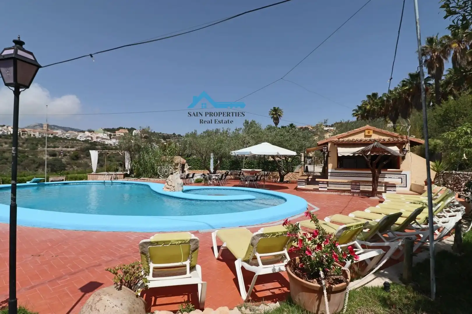 Piscina de Finca rústica en venda en Tàrbena amb Jardí privat, Terrassa i Traster