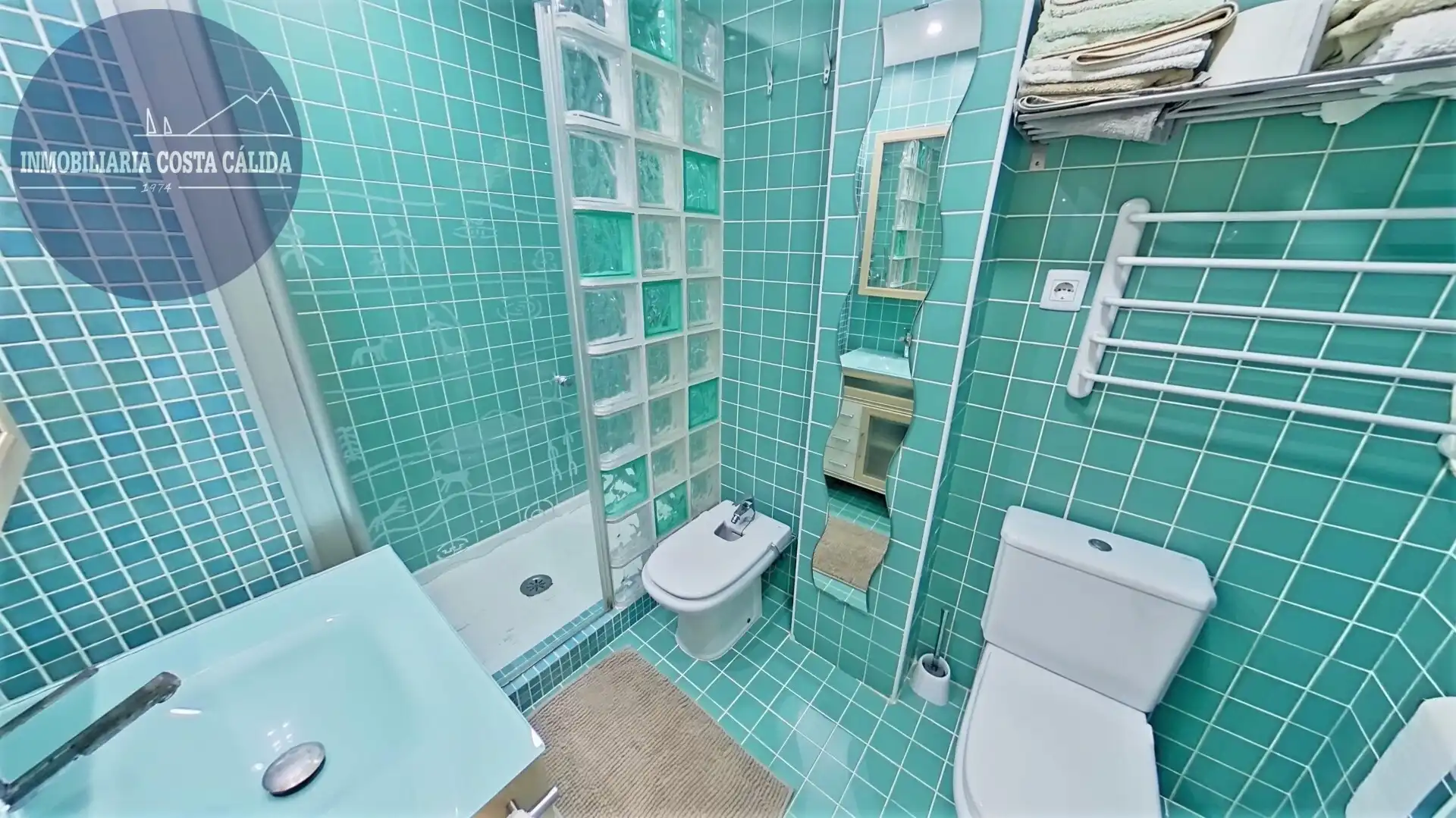 Baño de Piso en venta en Águilas con Aire acondicionado, Calefacción y Terraza