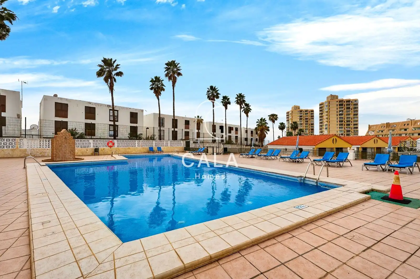 Adossat amb piscina en venda a Arquitecto Gómez Cuesta, imagen 16