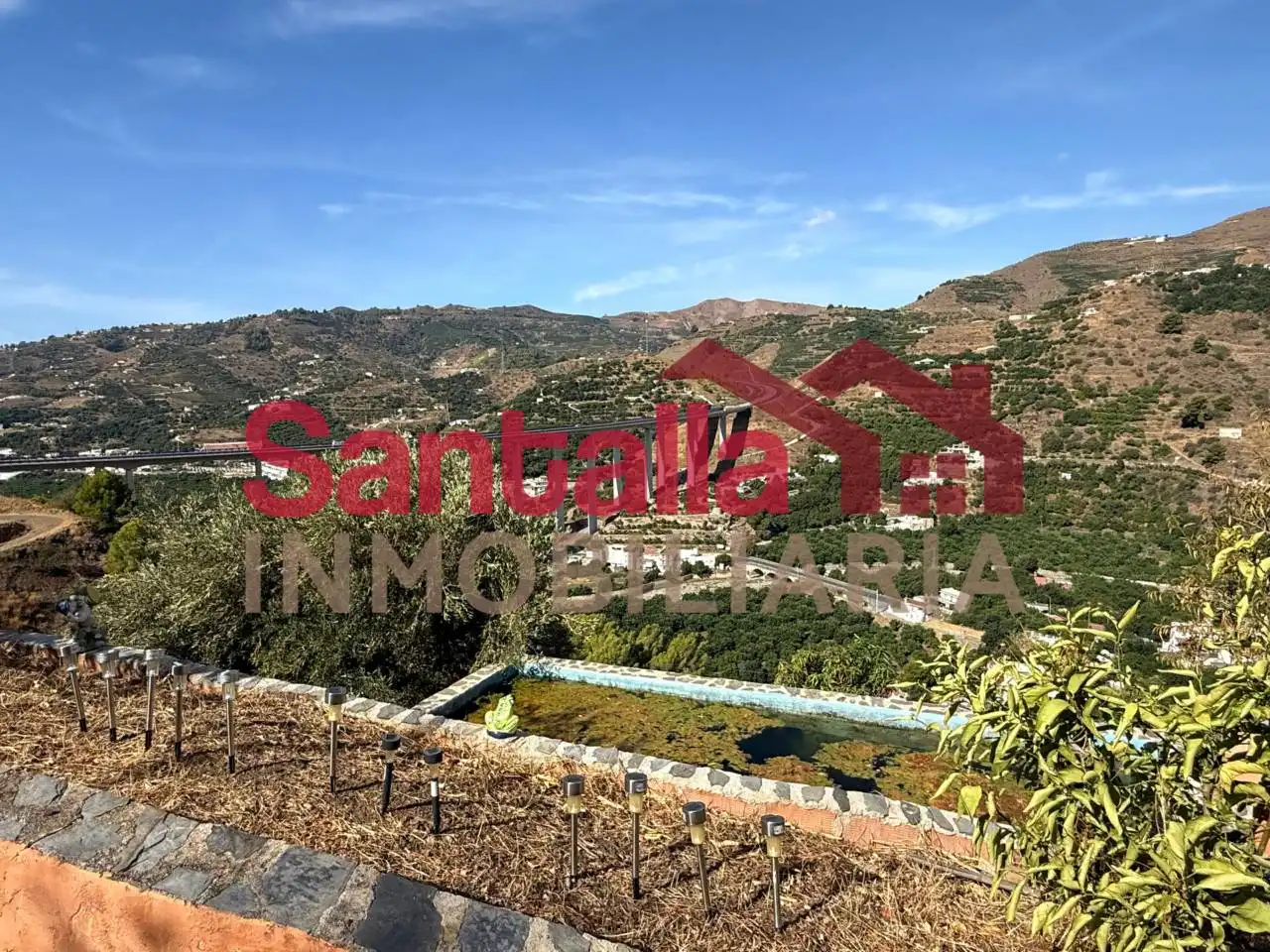 Vista exterior de Finca rústica en venda en Almuñécar amb Jardí privat, Terrassa i Piscina
