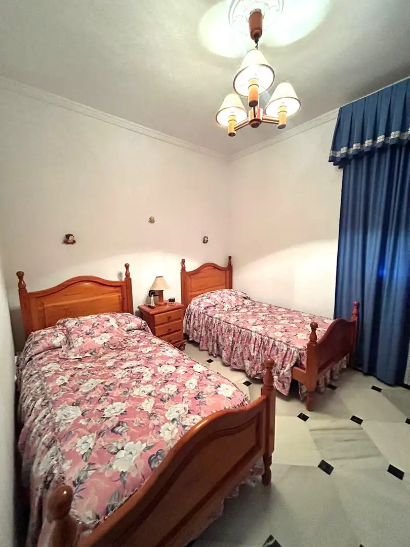 Habitación de Casa o chalet en venta en Alcolea del Río con Aire acondicionado, Terraza y Amueblado