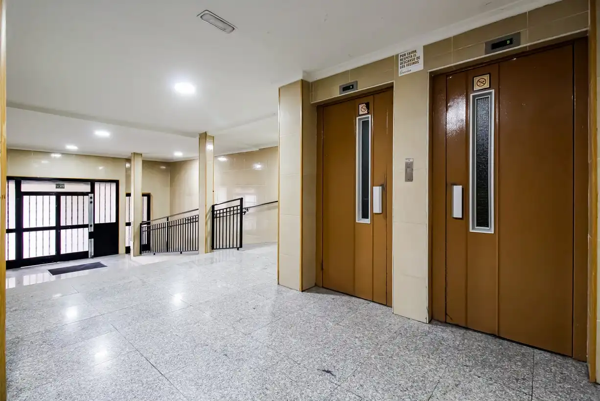 Flat for sale in Madrid  with Air Conditioner, Heating and Terrace