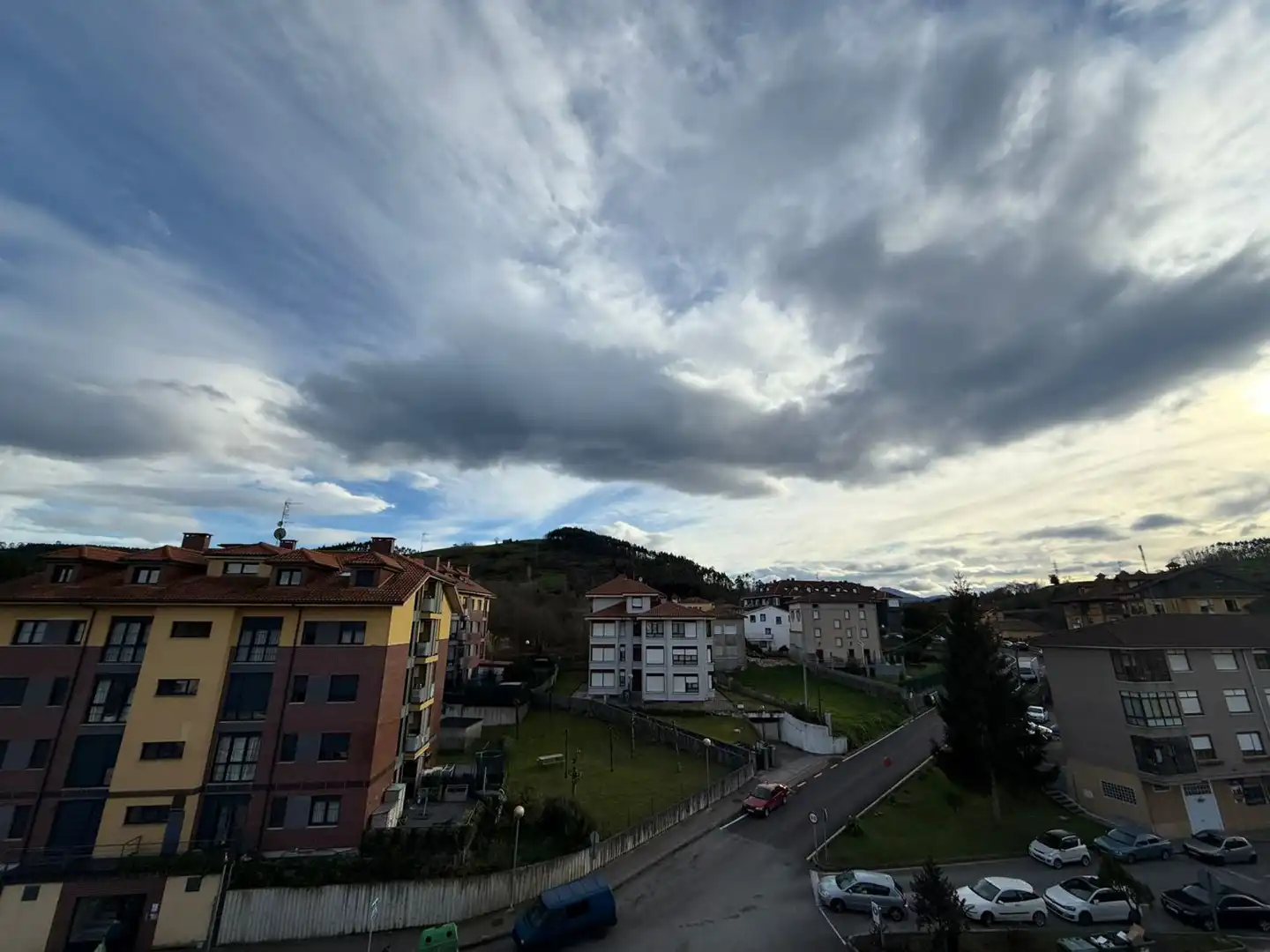 Vista exterior de Pis en venda en Hazas de Cesto amb Calefacció i Terrassa