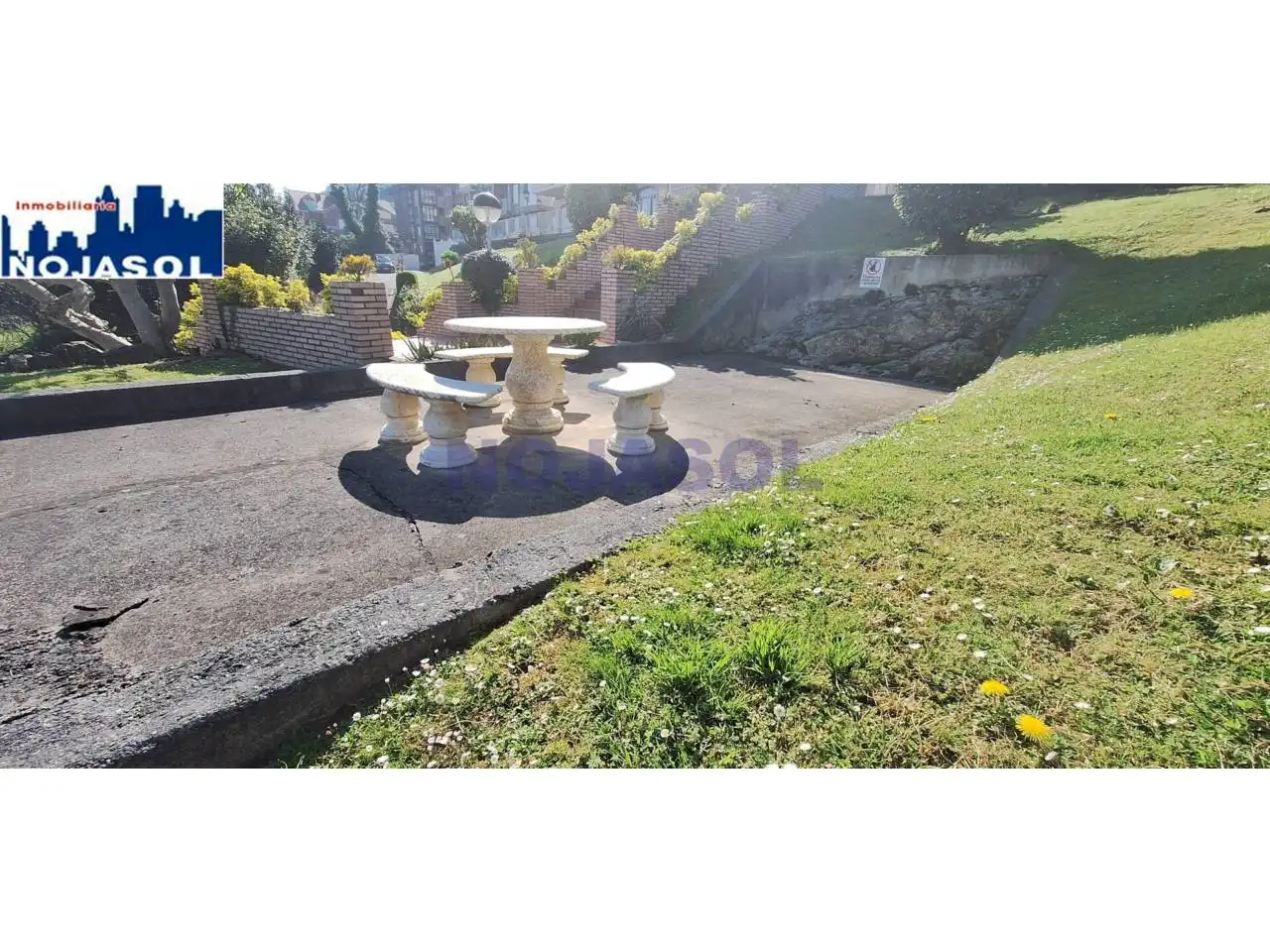 Jardí de Apartament de lloguer en Noja amb Calefacció, Terrassa i Moblat