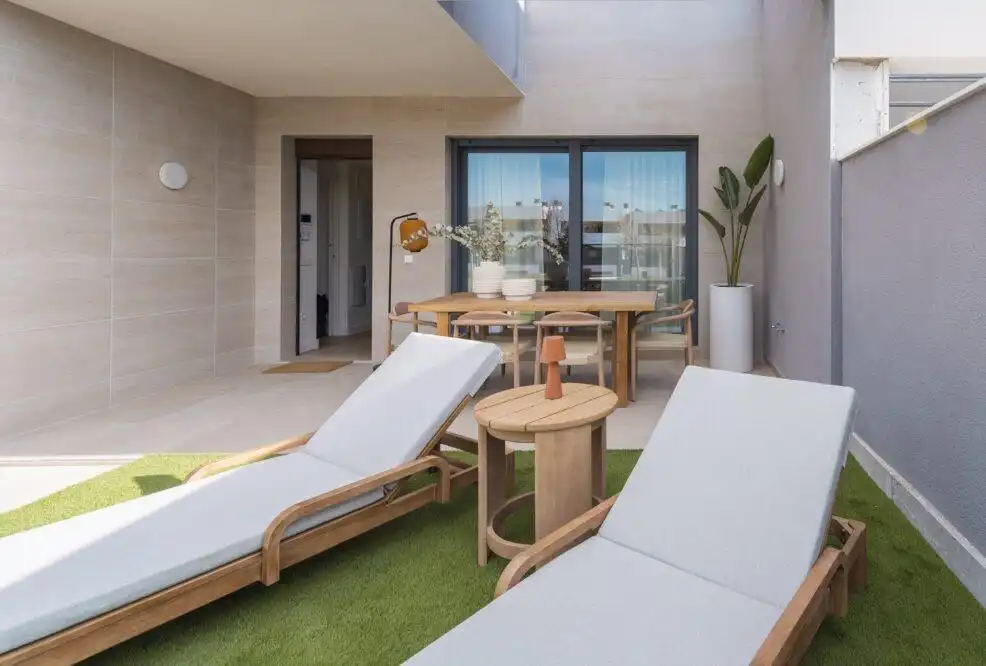 Casa bifamiliare con piscina in vendita a Carretera de la Nora Guadalupe, imagen 2