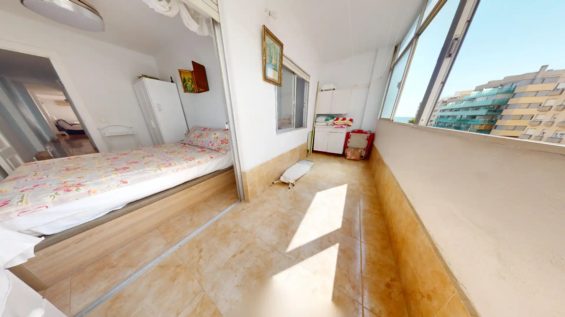 Habitación de Piso en venta en Torrevieja con Aire acondicionado, Terraza y Amueblado