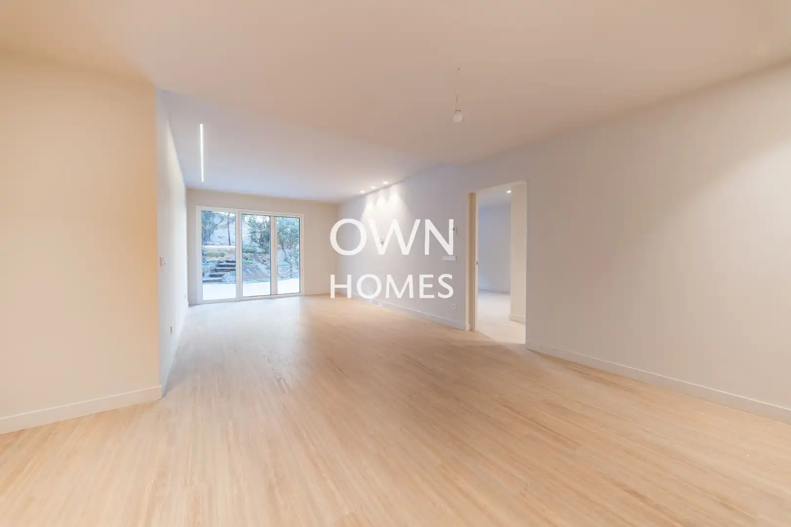 Exterior view of Flat for sale in Barcelona  with Air Conditioner, Heating and Private garden