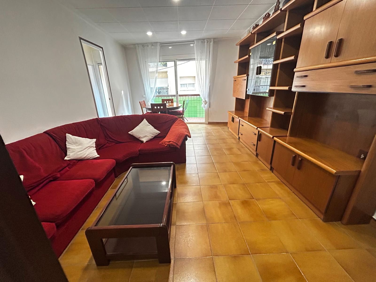Sala d'estar de Pis de lloguer en Argentona amb Moblat, Forn i Microones