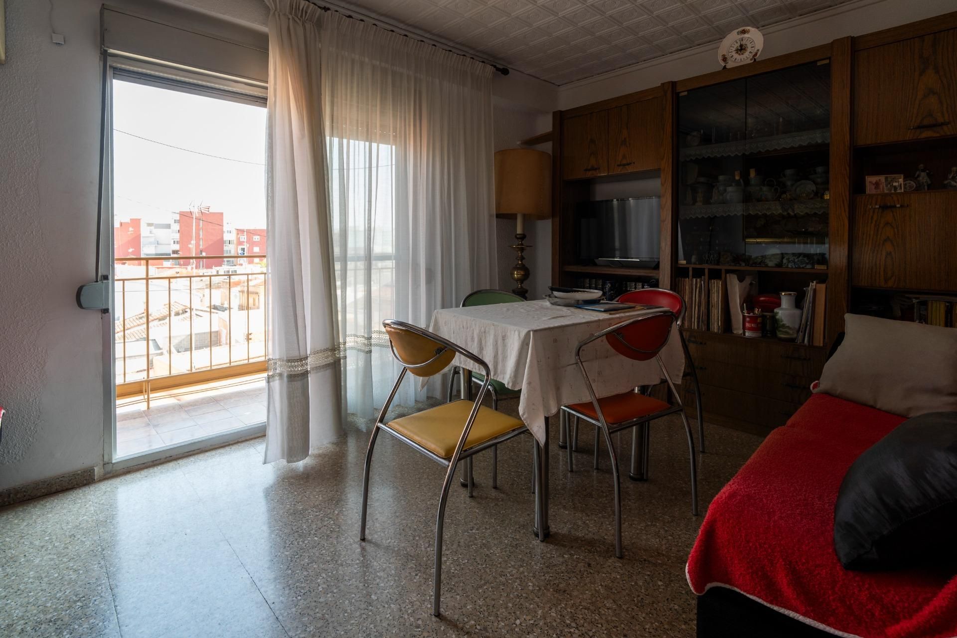 Habitación de Piso en venta en Moncada con Balcón