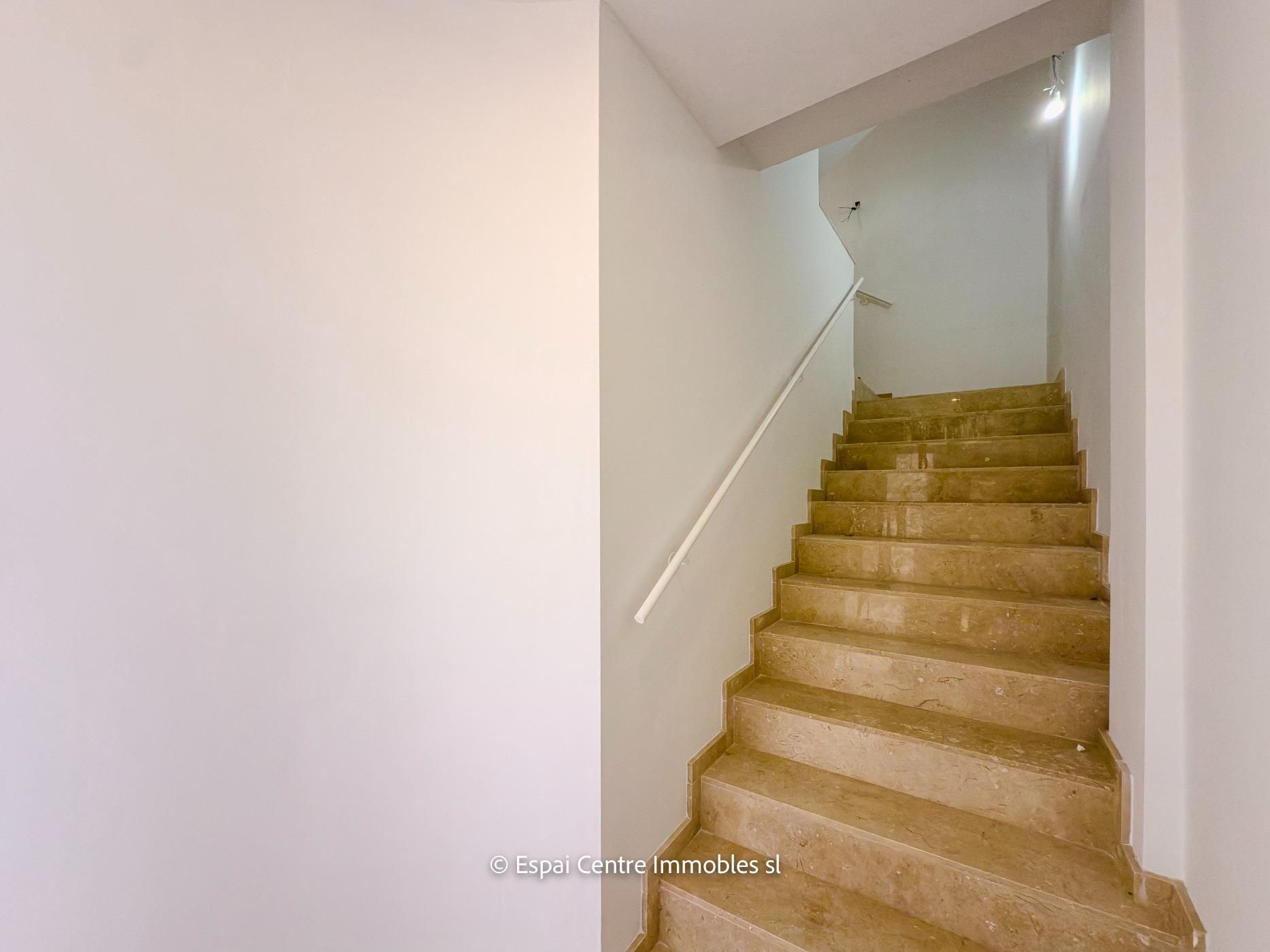 Single-family semi-detached for sale in Pasaje SAGRAMENT, DEL, Torrent d'en Pere Parres, Nord-oest, Terrassa
