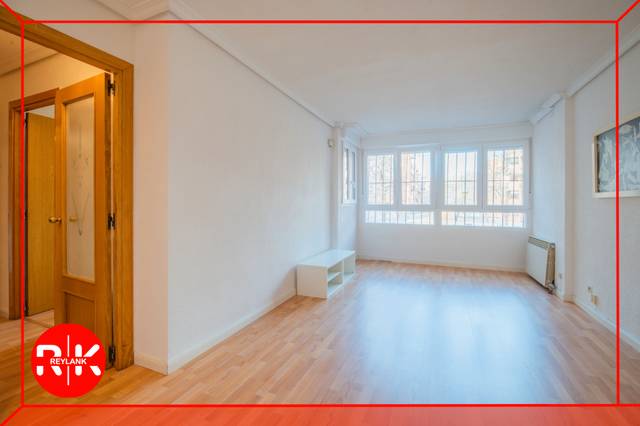 Piso en Venta en Calle de Motrico en Parque Roma - Coronas