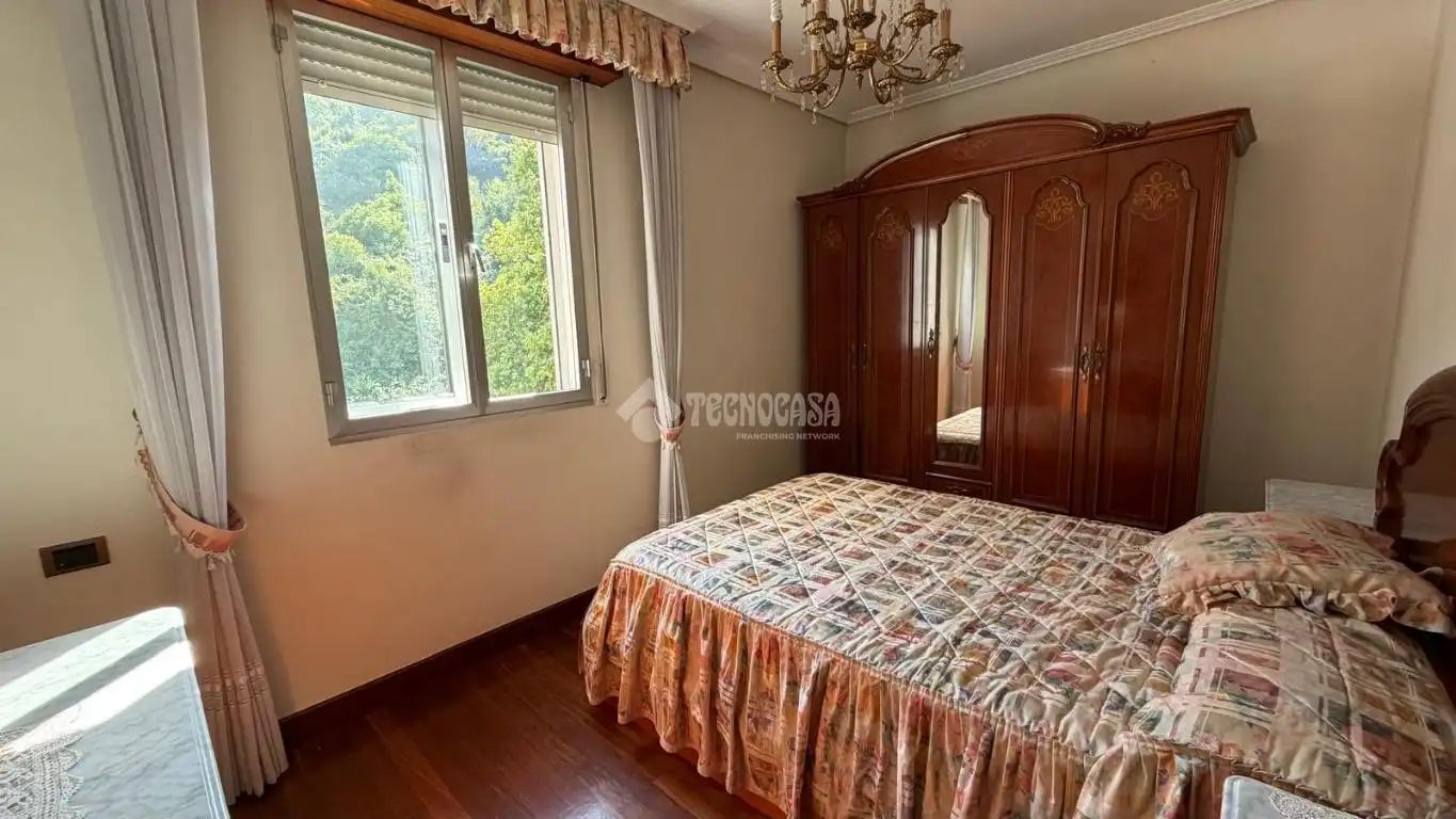 Habitación de Piso en venta en Bilbao  con Calefacción y Amueblado