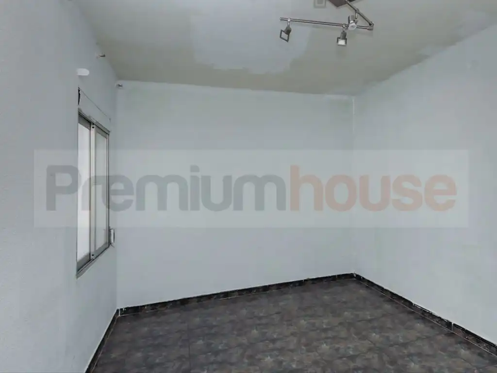 Flat with terrace for sale in Calle Mare Molas, imagen 3