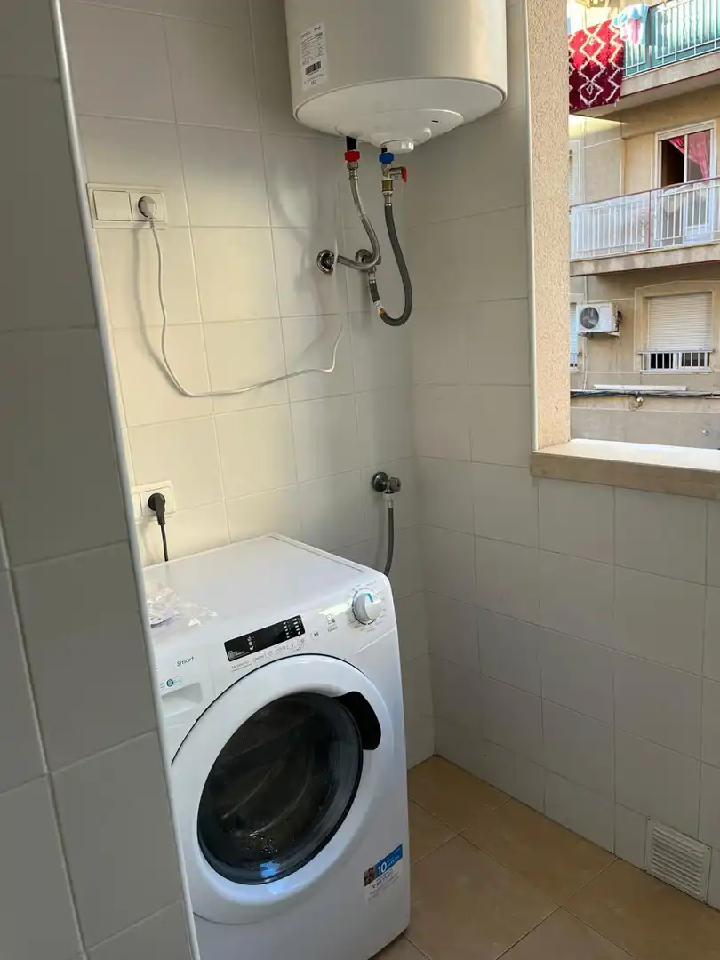Bathroom of Flat for rent in Elche ciudad