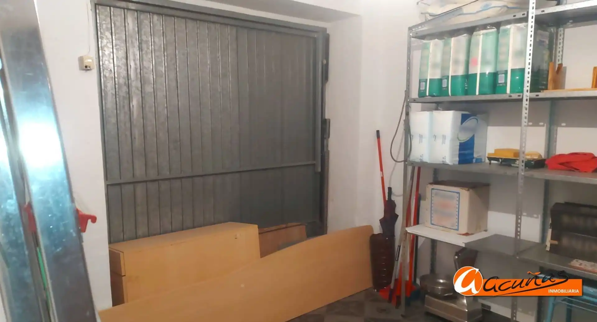 Detached homes for sale in Cuevas Bajas  with Storage room