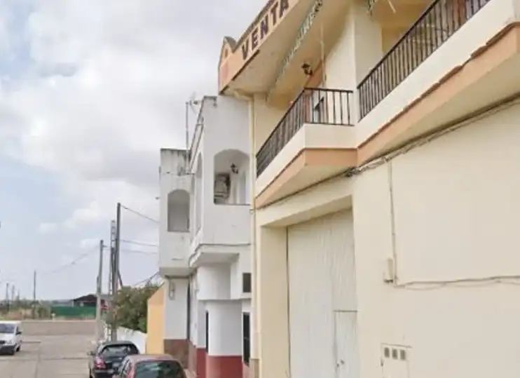 Vista exterior de Piso en venta en Almoharín