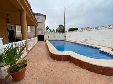 Casa con piscina in vendita a Calle ESTRIBOR