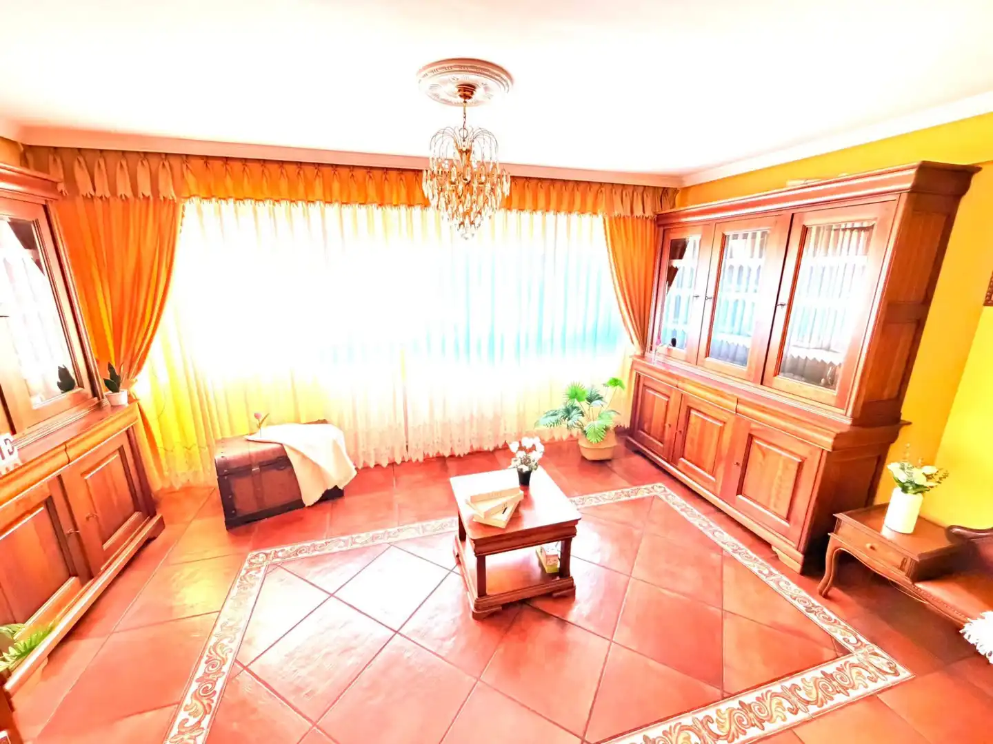 Sala de estar de Dúplex en venta en Corvera de Asturias con Calefacción, Parquet y Trastero