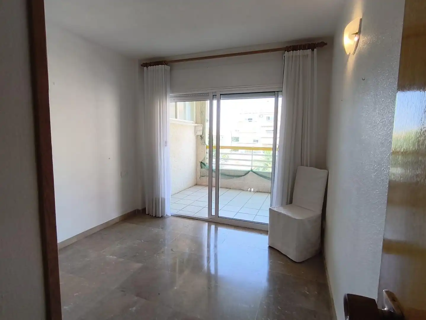 Habitación de Apartamento en venta en Salou con Terraza y Amueblado