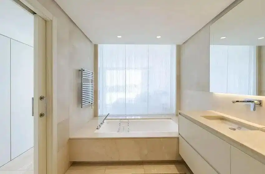 Bathroom of Attic for sale in Marbella  with Air Conditioner, Heating and Private garden