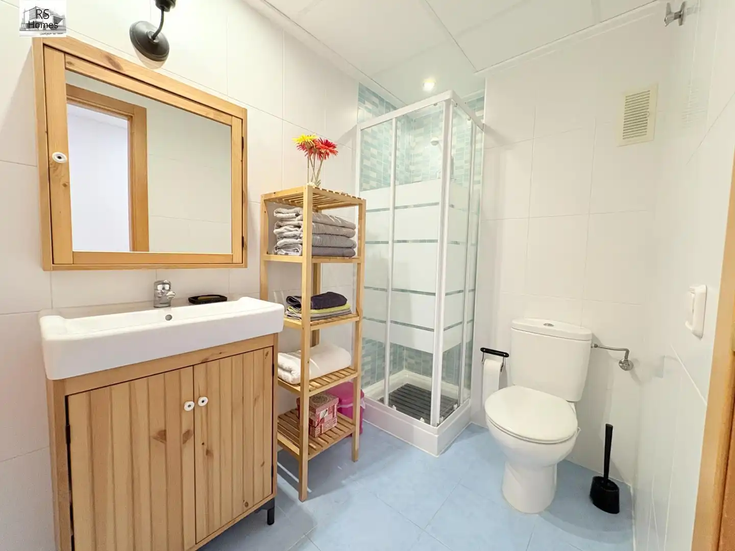 Bathroom of Flat for sale in Vilamarxant  with Air Conditioner, Heating and Storage room