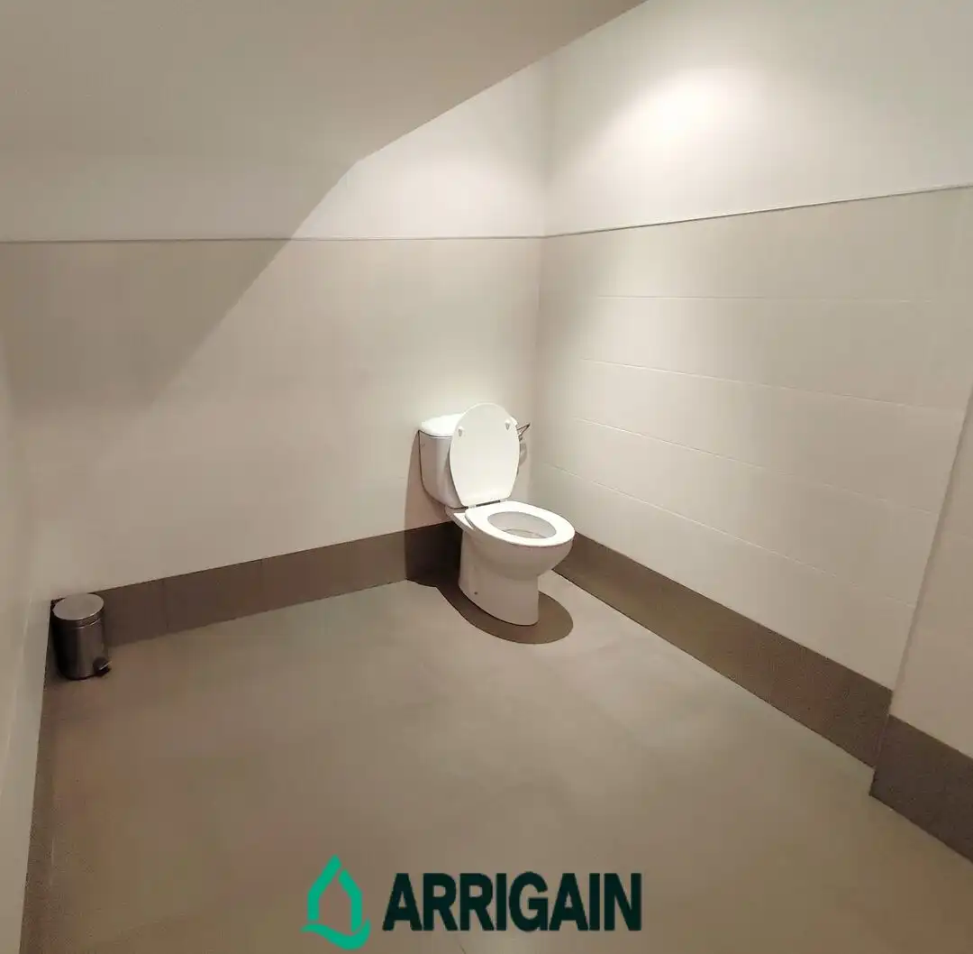 Bathroom of Office for rent in Donostia - San Sebastián   with Air Conditioner and Heating