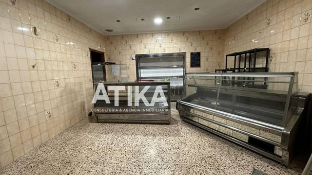 Local comercial en Alquiler en Sant Josep - Zona Hospital
