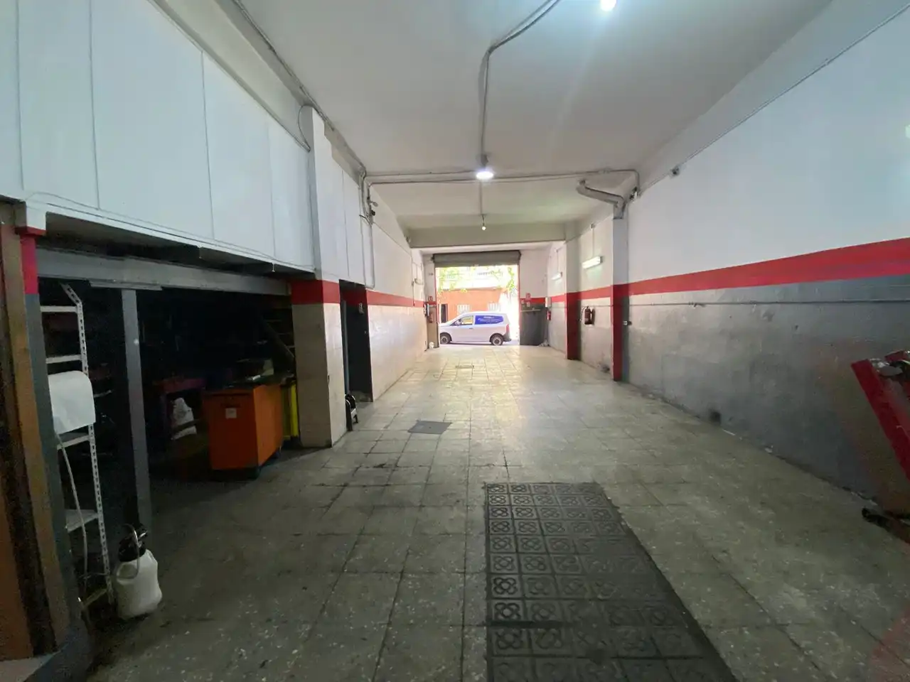 Parking of Commercial properties for sale in Esplugues de Llobregat  with Furnished