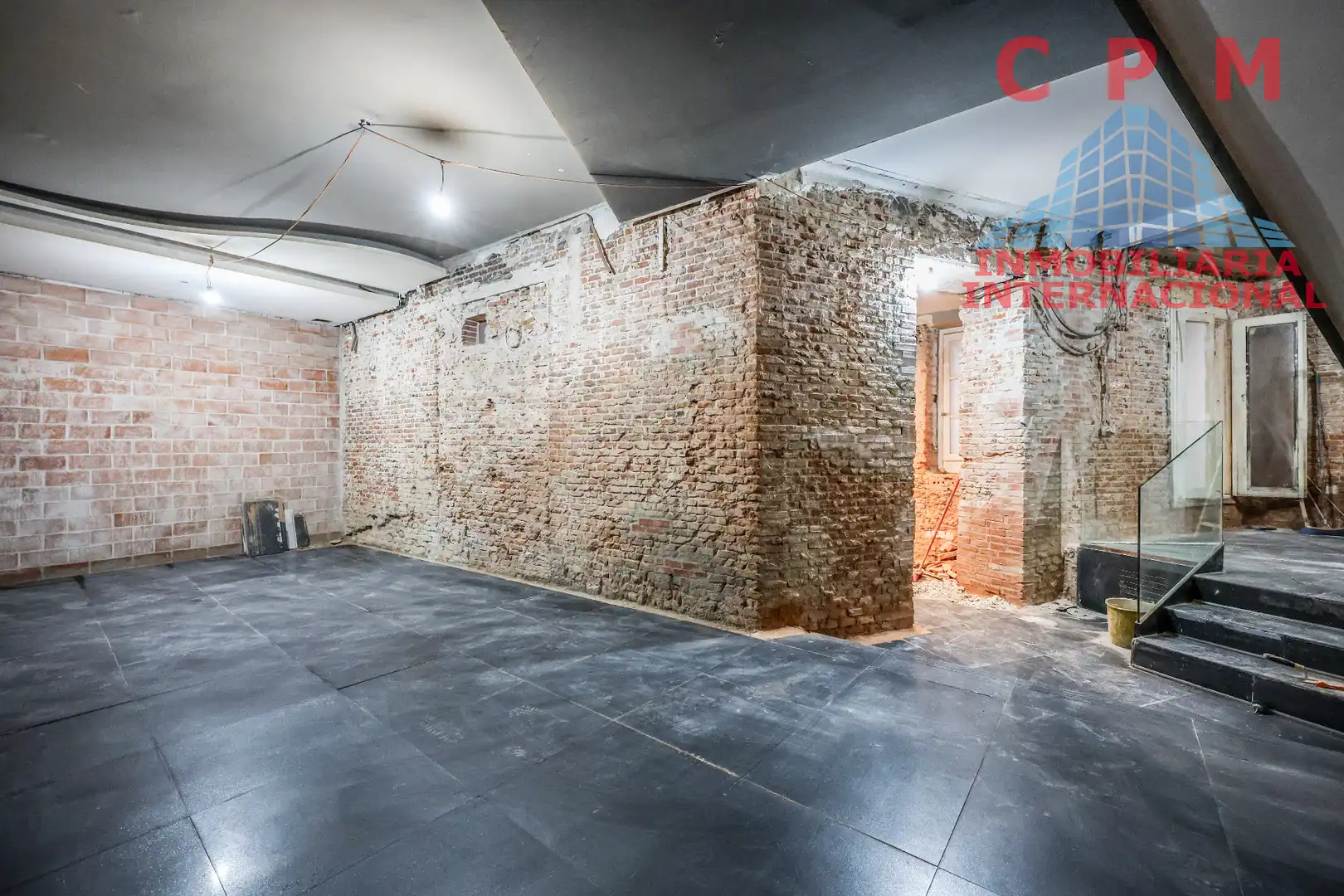 Local de lloguer en Madrid amb Aire condicionat, Calefacció i Parquet