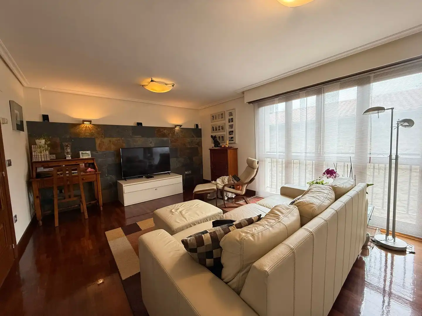 Living room of Detached homes for sale in Asteasu  with Terrace, Furnished and Balcony