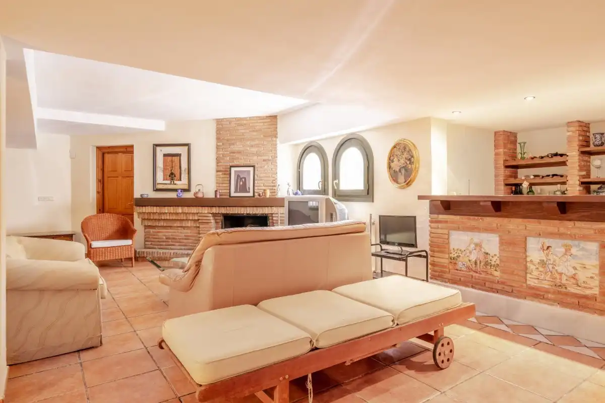 Sala d'estar de Casa o xalet en venda en La Zubia amb Aire condicionat, Calefacció i Jardí privat