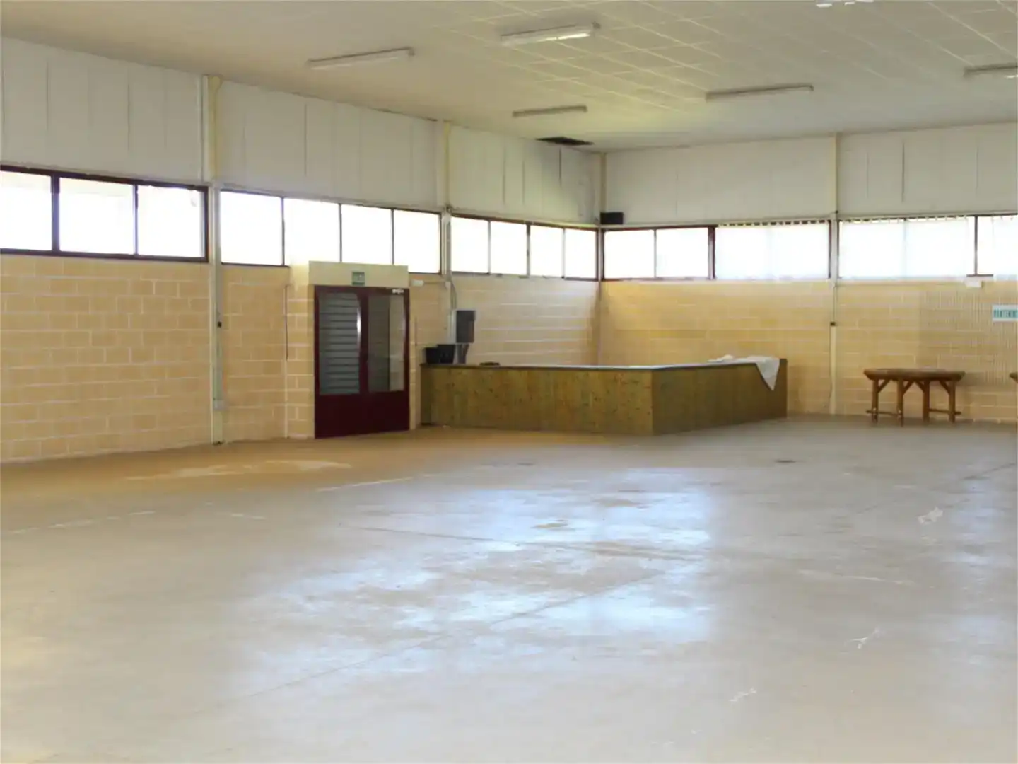 Nau industrial en venda en Cáceres