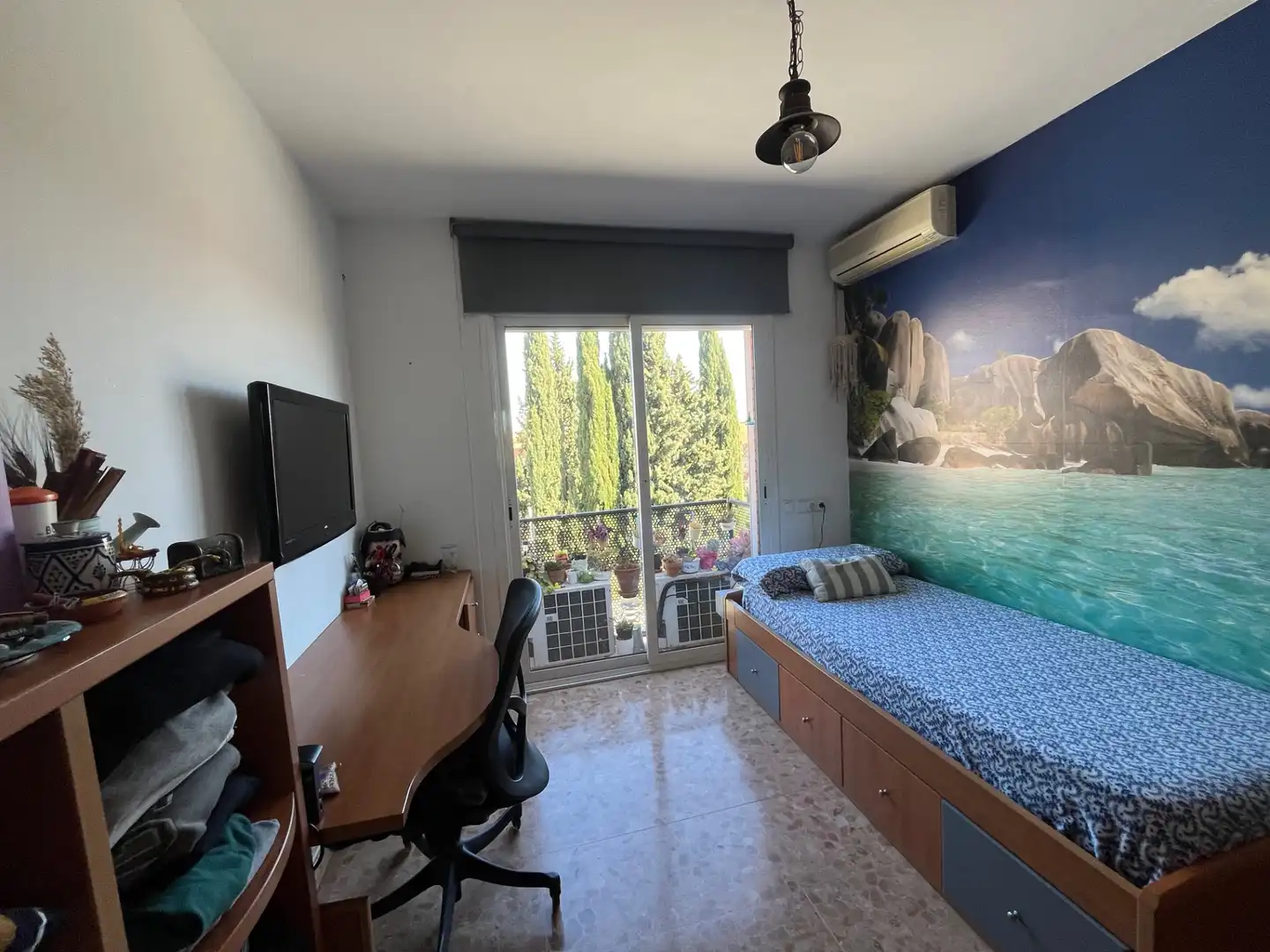 Schlafzimmer von Einfamilien-Reihenhaus zum Verkauf in Castellbisbal mit Klimaanlage, Heizung und Privatgarten