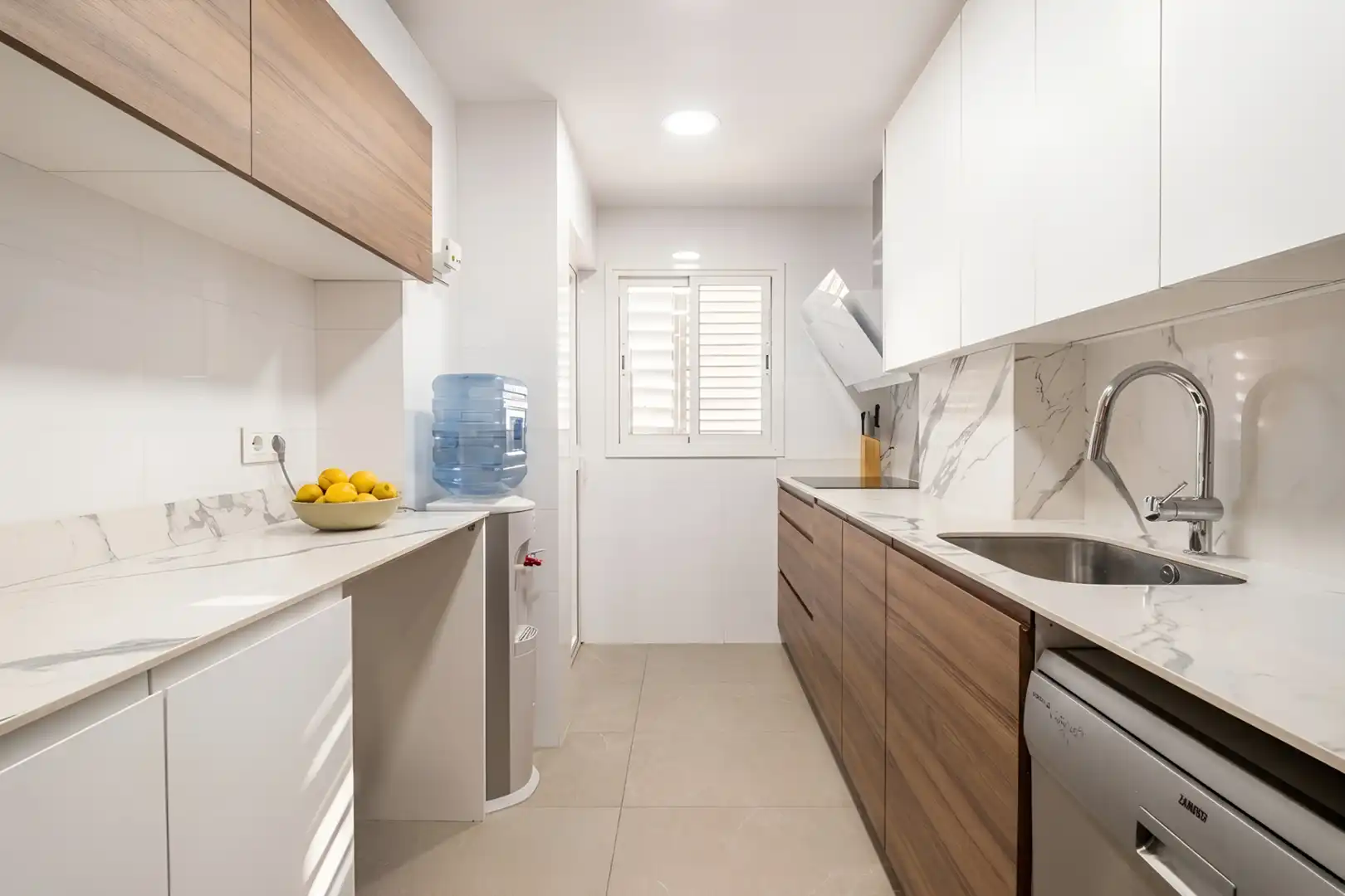 Kitchen of Flat for sale in Sant Cugat del Vallès  with Air Conditioner, Heating and Parquet flooring
