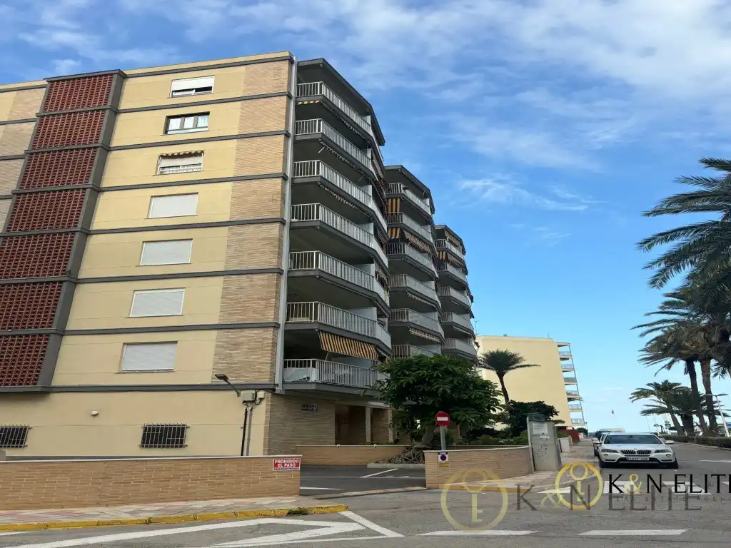 Vista exterior de Piso de alquiler en Sueca con Terraza y Piscina