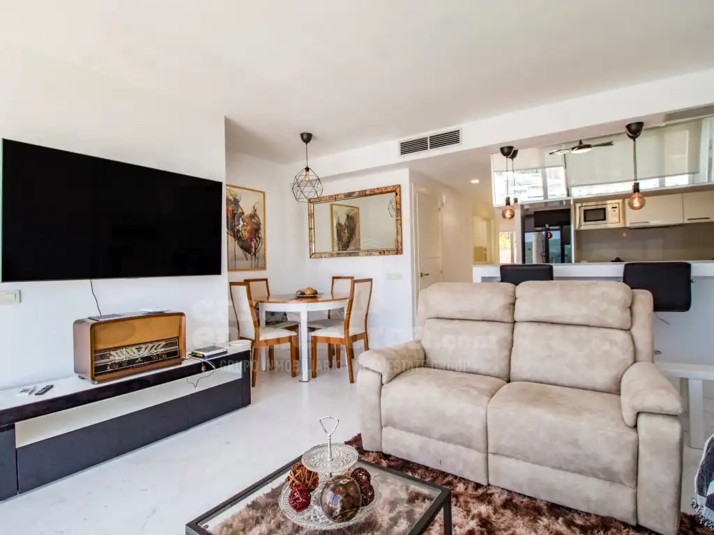Living room of Flat for sale in Maó - Mahón  with Air Conditioner, Swimming Pool and Community pool