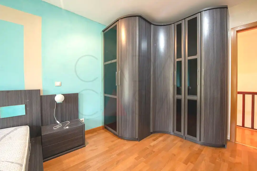Habitación de Casa adosada en venta en Piélagos con Calefacción, Jardín privado y Terraza