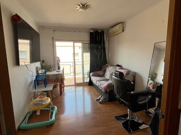 Appartamento con balcone in vendita a Estació del Nord