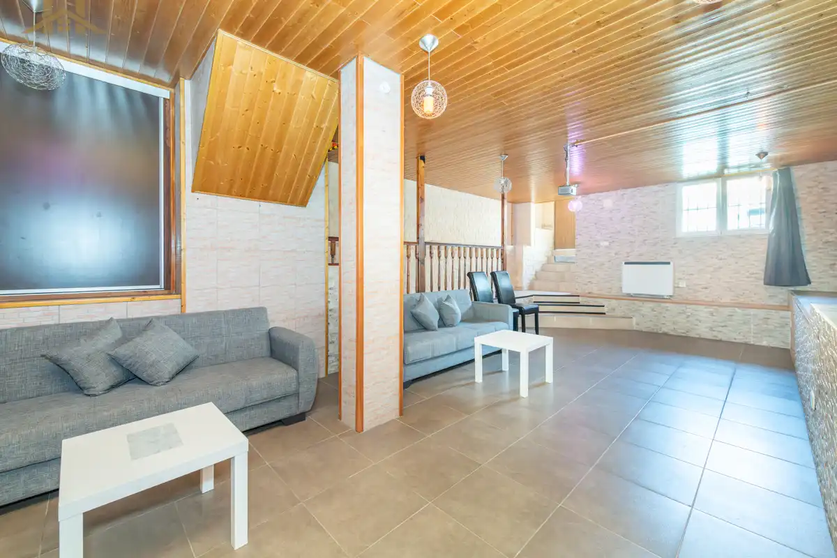 Casa adosada en venta en Loeches con Aire acondicionado, Calefacción y Jardín privado