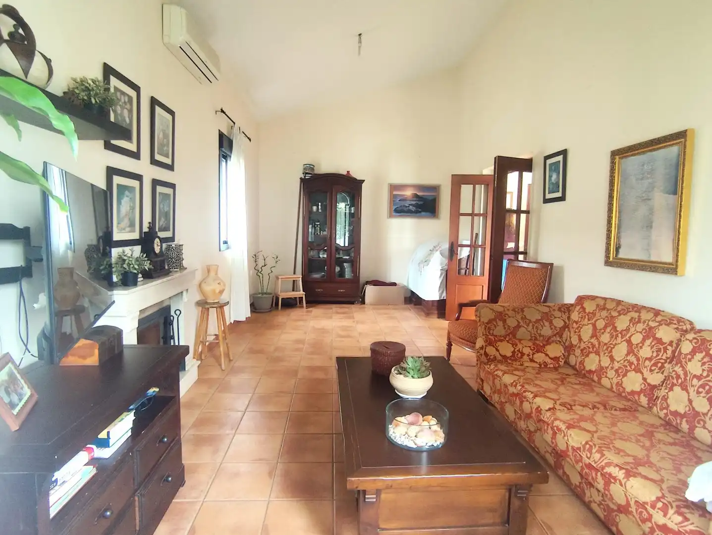 Sala d'estar de Casa o xalet en venda en Chiclana de la Frontera
