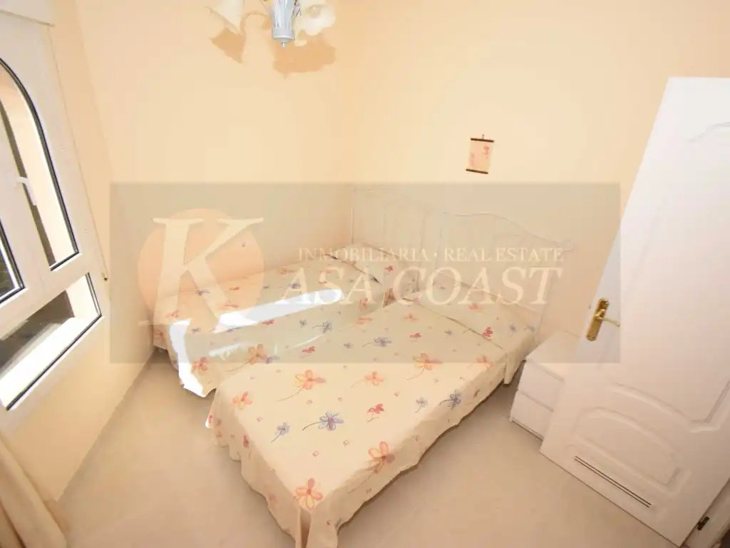 Bedroom of Flat for sale in Fuengirola  with Air Conditioner, Private garden and Terrace