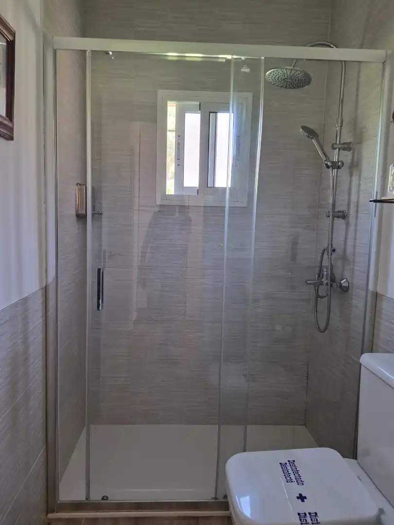 Bathroom of Houses for share in Alcalá de Guadaira  with Air Conditioner, Heating and Swimming Pool