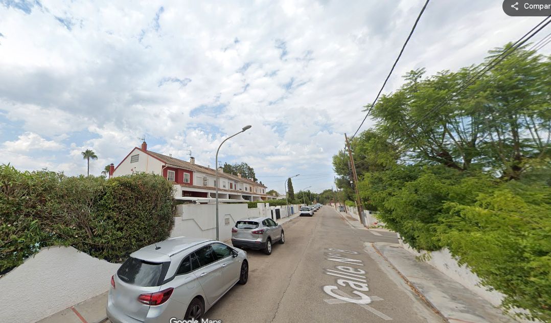 Exterior view of Single-family semi-detached for sale in La Pobla de Vallbona  with Terrace and Community pool